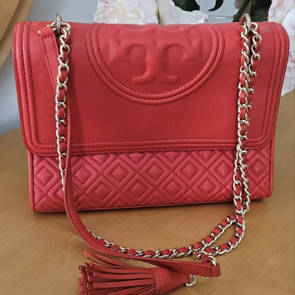 Tory Burch Small Fleming Handbag in Tomato Red